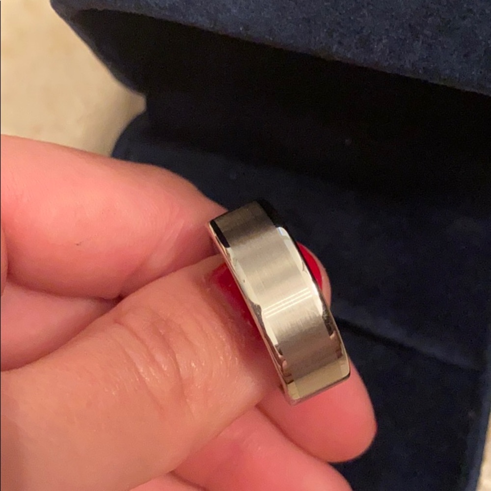 Fabri Tungsten Ring